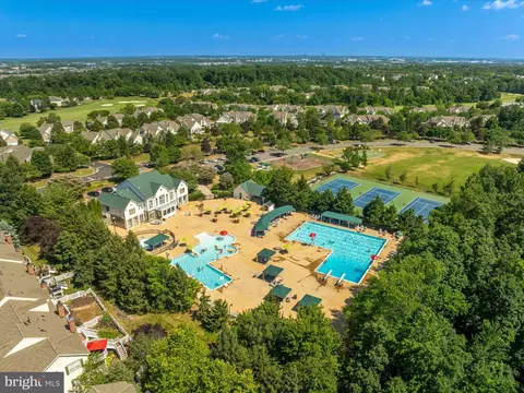 View/Area - 20148 Valhalla Sq, Ashburn, VA 20147 photo 13 of 18