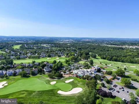 View/Area - 20148 Valhalla Sq, Ashburn, VA 20147 photo 6 of 18