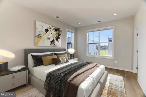 Bedroom - 19847 Harrison Trace Ter, Ashburn, VA 20147 photo 3 of 5
