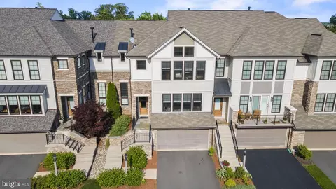 23446 Epperson Sq, Brambleton, VA 20148 photo 4