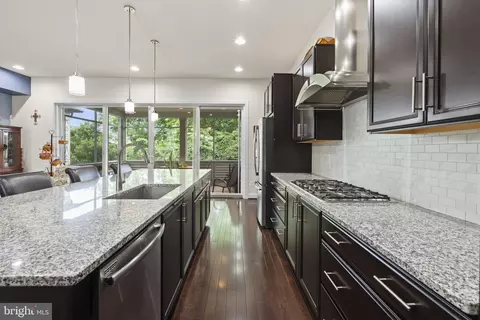 23446 Epperson Sq, Brambleton, VA 20148 photo 12