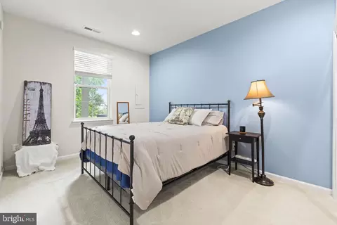23446 Epperson Sq, Brambleton, VA 20148 photo 38