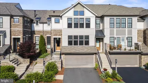 23446 Epperson Sq, Brambleton, VA 20148 photo 55