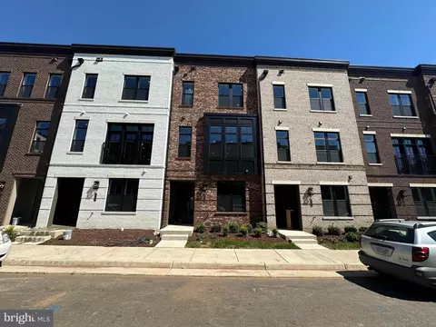 43484 Wilcox Ter, Ashburn, VA 20148