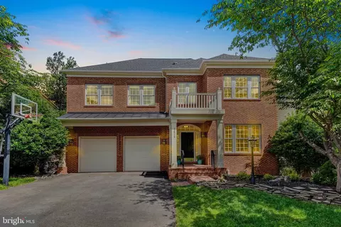 43576 Habitat Cir, Leesburg, VA 20176