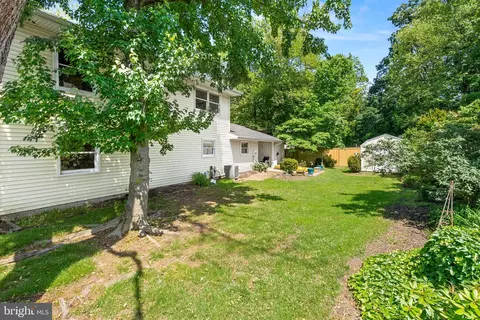 Exterior - 1608 E Jefferson Ct, Sterling, VA 20164 photo 5 of 7