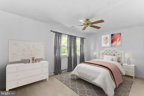 Bedroom - 1608 E Jefferson Ct, Sterling, VA 20164 photo 6 of 6