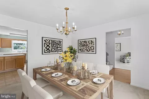 Dining - 1608 E Jefferson Ct, Sterling, VA 20164 photo 2 of 3