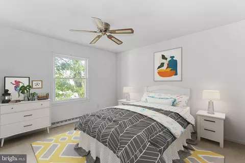 Bedroom - 1608 E Jefferson Ct, Sterling, VA 20164 photo 5 of 6