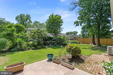 Exterior - 1608 E Jefferson Ct, Sterling, VA 20164 photo 7 of 7