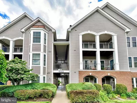 46598 Drysdale Ter #202, Sterling, VA 20165