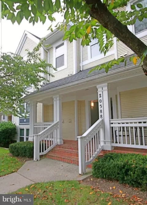 20588 Cornstalk Ter #301, Ashburn, VA 20147