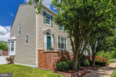 42934 Chesterton St, Ashburn, VA 20147