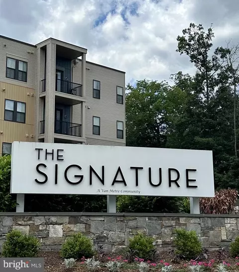 43095 Wynridge Dr #205, Broadlands, VA 20148