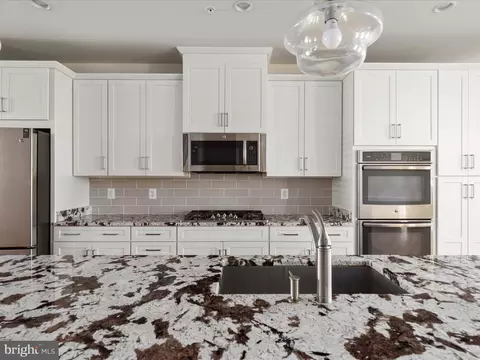 43168 Luttrell Sq, Ashburn, VA 20148 photo 11