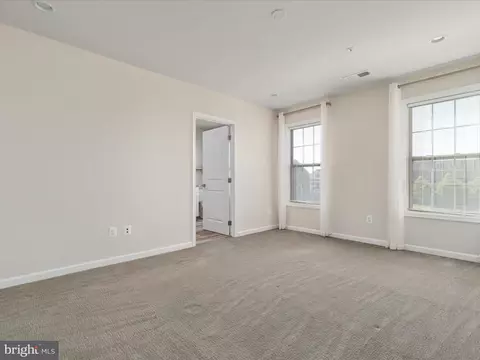 43168 Luttrell Sq, Ashburn, VA 20148 photo 21
