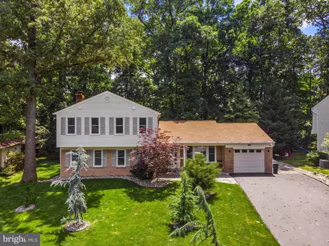 407 Autumn Olive Way, Sterling, VA 20164