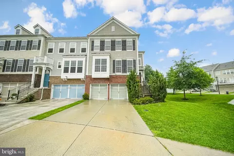 25456 Stallion Branch Ter, Chantilly, VA 20152