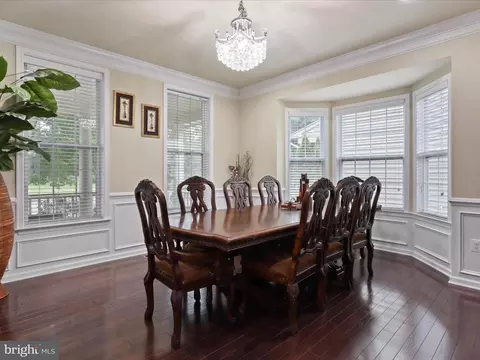 23284 Evergreen Ridge Dr, Ashburn, VA 20148 photo 9