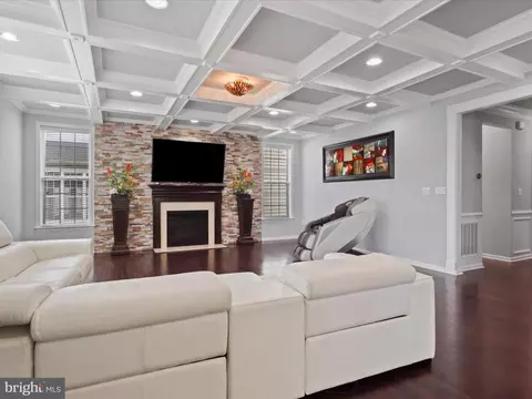 23284 Evergreen Ridge Dr, Ashburn, VA 20148 photo 13
