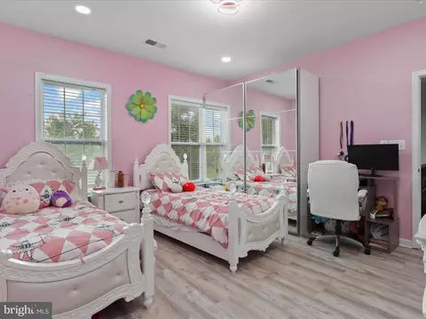 23284 Evergreen Ridge Dr, Ashburn, VA 20148 photo 40