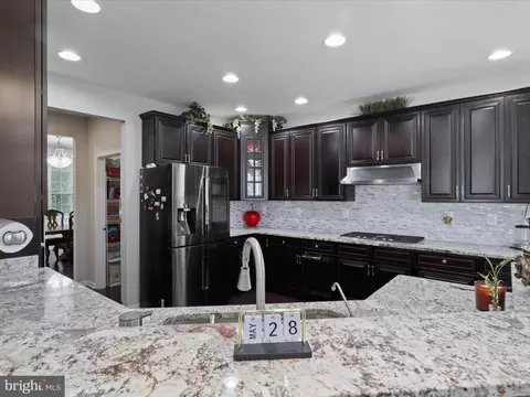 23284 Evergreen Ridge Dr, Ashburn, VA 20148 photo 22