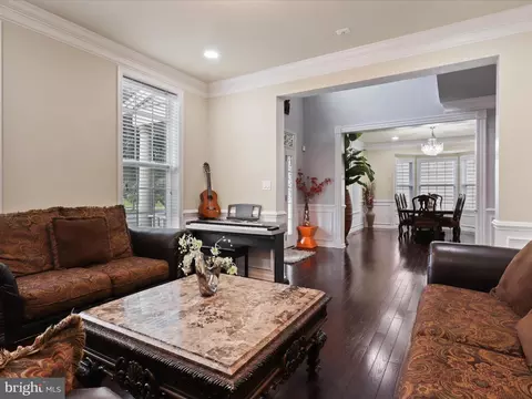 23284 Evergreen Ridge Dr, Ashburn, VA 20148 photo 7