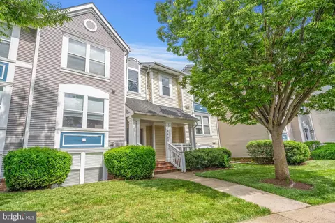20600 Cornstalk Ter #302, Ashburn, VA 20147