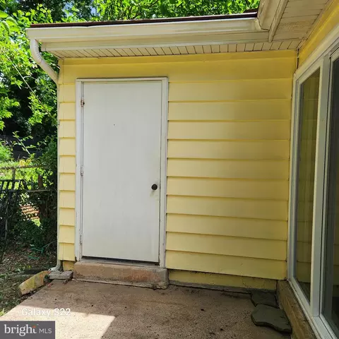 Other - 203 Summers Ct, Sterling, VA 20164 photo 4 of 9
