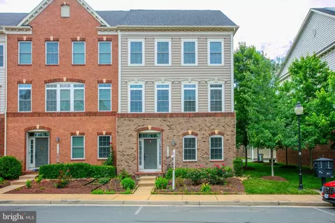 24655 Red Lake Ter, Arcola, VA 20166
