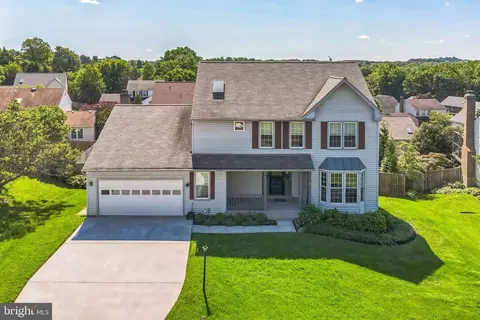 235 Primavera Cir, Sterling, VA 20165