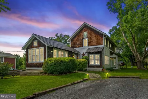 37764 Brooks Ln, Purcellville, VA 20132