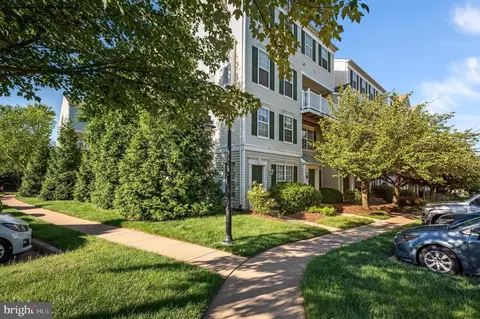 45478 Whistling Ter, Sterling, VA 20166