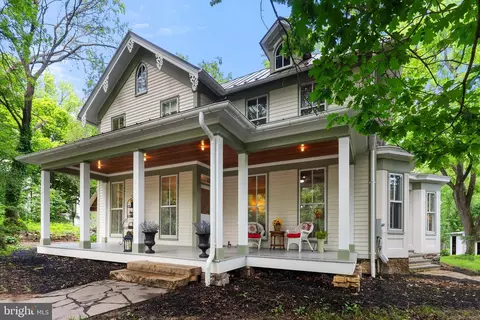 18100 18096 Lincoln Rd, Purcellville, VA 20132