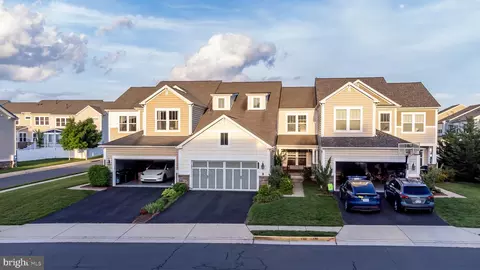 23564 Christina Ridge Sq, Ashburn, VA 20148