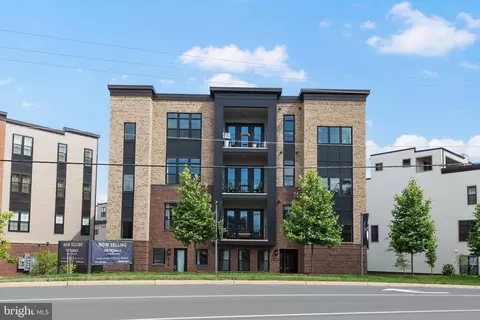 43431 Croson Ln #300, Ashburn, VA 20148