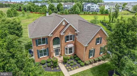 23240 Meadowvale Glen Ct, Sterling, VA 20166
