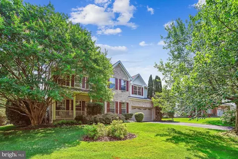 221 Lake View Way NW, Leesburg, VA 20176