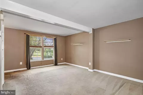 43496 Postrail Sq, Ashburn, VA 20147 photo 6