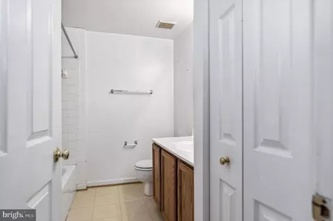 43496 Postrail Sq, Ashburn, VA 20147 photo 18