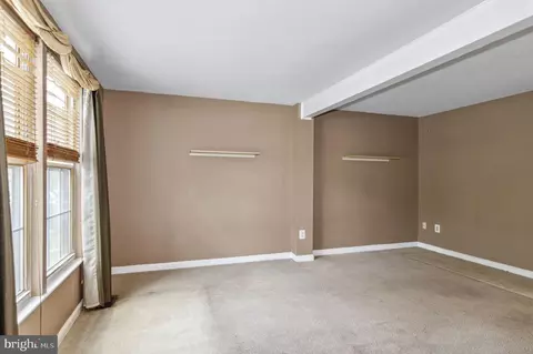 43496 Postrail Sq, Ashburn, VA 20147 photo 4