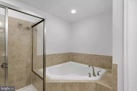 41876 Dublane Pl, Ashburn, VA 20148 photo 33