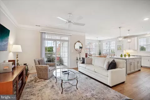 21007 Rocky Knoll Sq #200, Ashburn, VA 20147