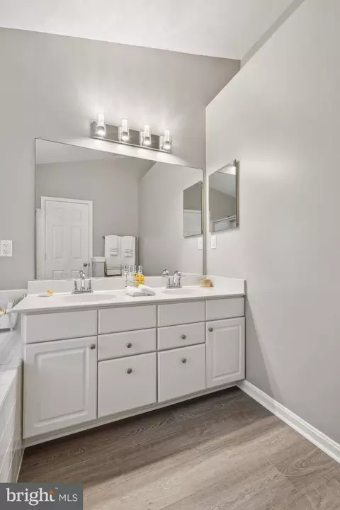 20403 Baseline Ter, Ashburn, VA 20147 photo 31