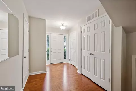 20403 Baseline Ter, Ashburn, VA 20147 photo 4