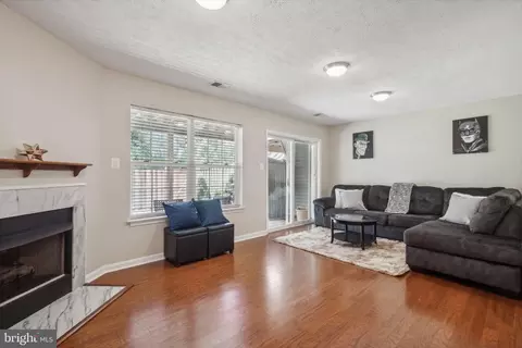 20403 Baseline Ter, Ashburn, VA 20147 photo 6