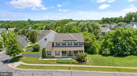 35501 Hudson St, Round Hill, VA 20141