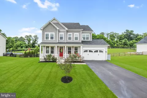18384 Presidio Pl, Round Hill, VA 20141