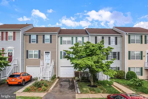 620 Radford Ter NE, Leesburg, VA 20176