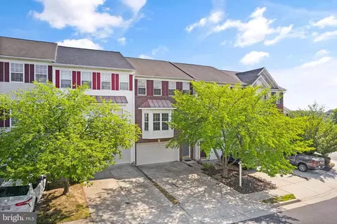 42720 Cool Breeze Sq, Leesburg, VA 20176